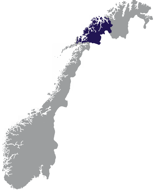Landkaart Noorwegen grijs met provincie Troms donkerblauw op transparante achtergrond - 600 * 733 pixels